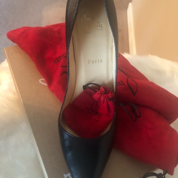Christian Louboutin - Picture 4 of 8